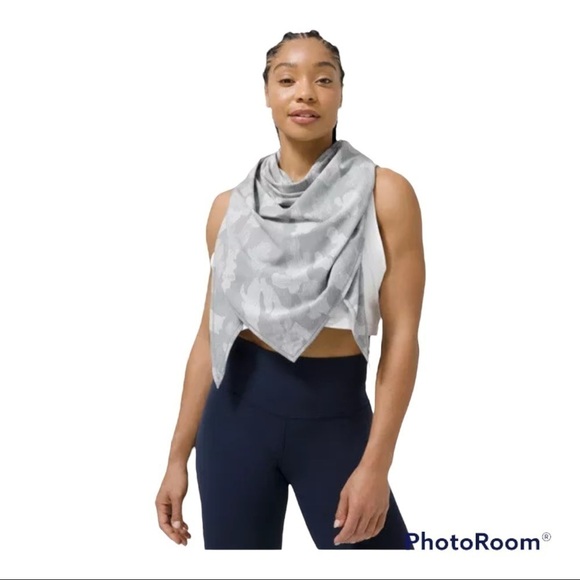 lululemon All You Need Scarf Heritage Speckle Camo Starlight HSJS Cozy L… - Picture 2 of 8
